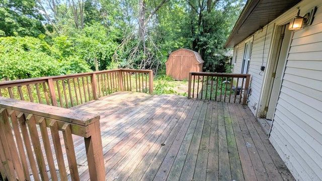2211 Roseland Avenue, Kalamazoo City, MI 49001