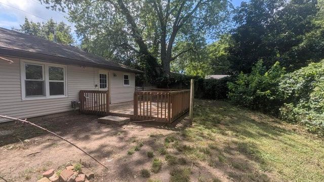 2211 Roseland Avenue, Kalamazoo City, MI 49001