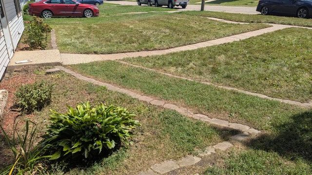 2211 Roseland Avenue, Kalamazoo City, MI 49001