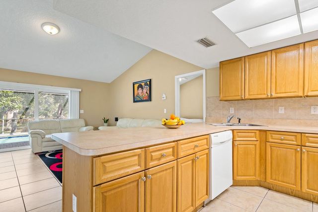 9043 TOURNAMENT DRIVE, Hudson, FL 34667