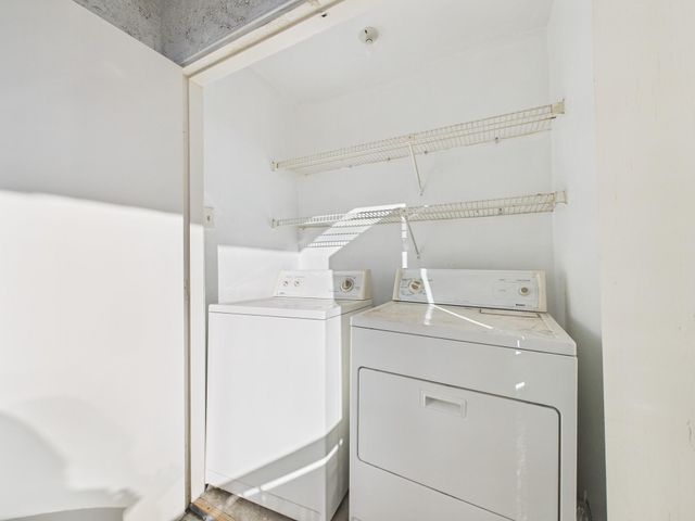 2814 S Bartell Drive 32, Houston, TX 77054