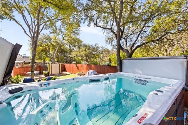 124 Brookbend, Cibolo, TX 78108