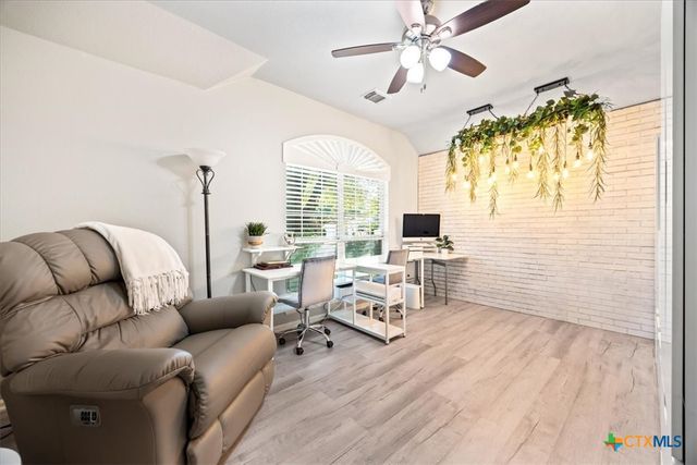 124 Brookbend, Cibolo, TX 78108