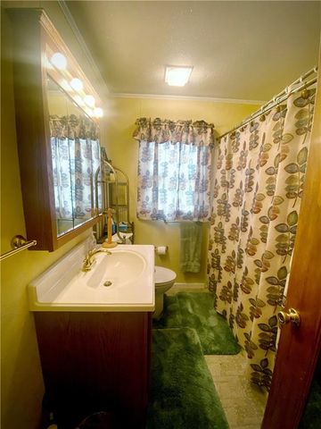 1833 N 33rd Street, Kansas City, KS 66104