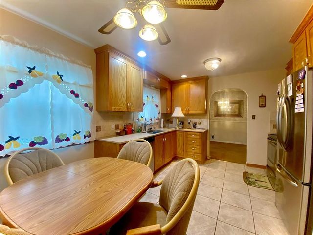 1833 N 33rd Street, Kansas City, KS 66104