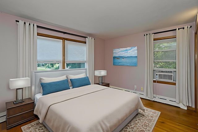 70 Watson St, Chicopee, MA 01020