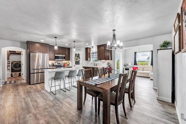 1726 RED OAK STREET, Howard, WI 54313