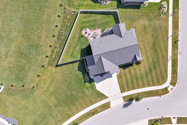 1726 RED OAK STREET, Howard, WI 54313