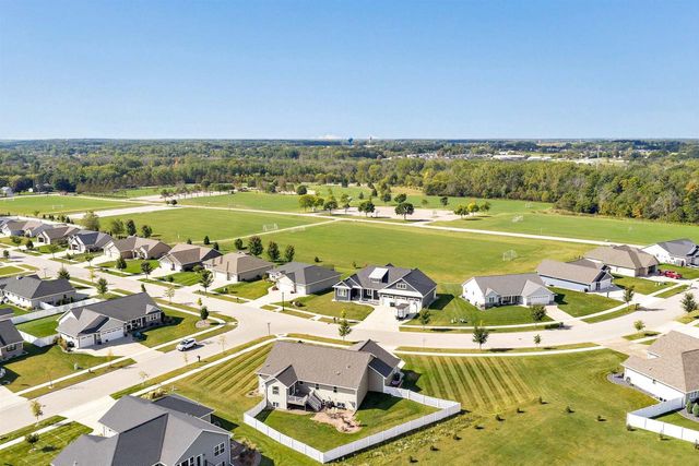 1726 RED OAK STREET, Howard, WI 54313