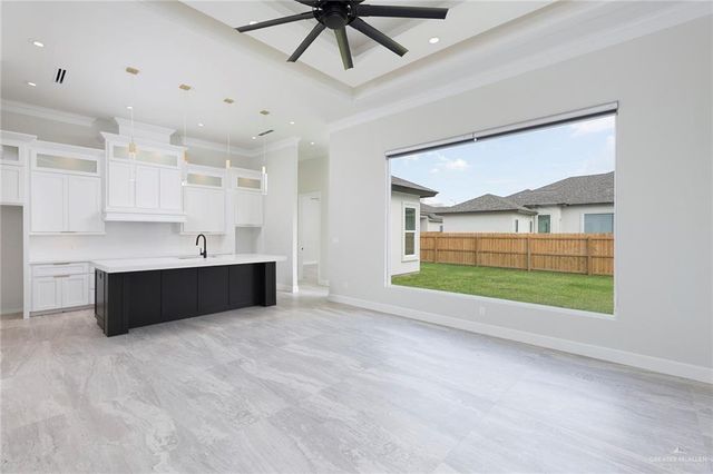 9806 N 24th Lane, Mcallen, TX 78504