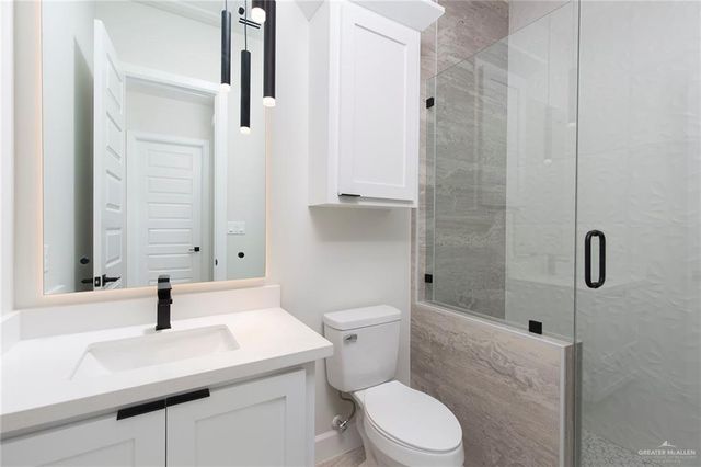 9806 N 24th Lane, Mcallen, TX 78504