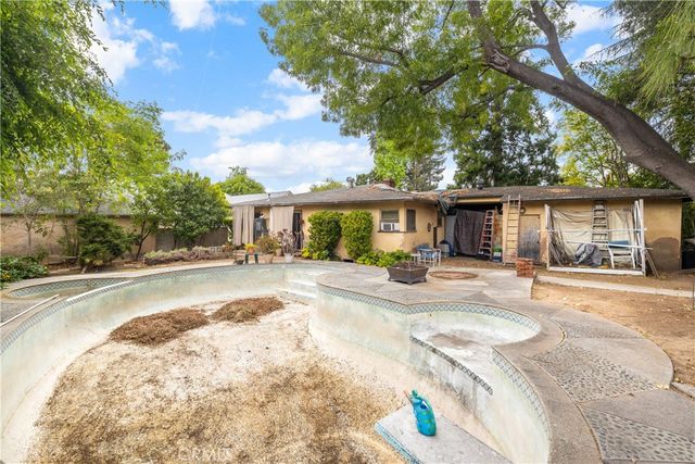 4820 Burgoyne, La Canada Flintridge, CA 91011