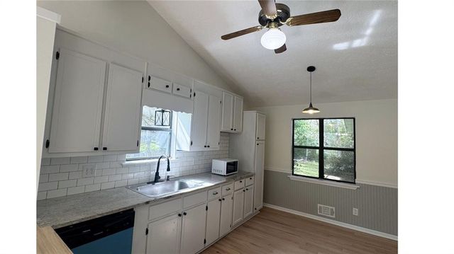 1287 Candlelite Lane, Snellville, GA 30078