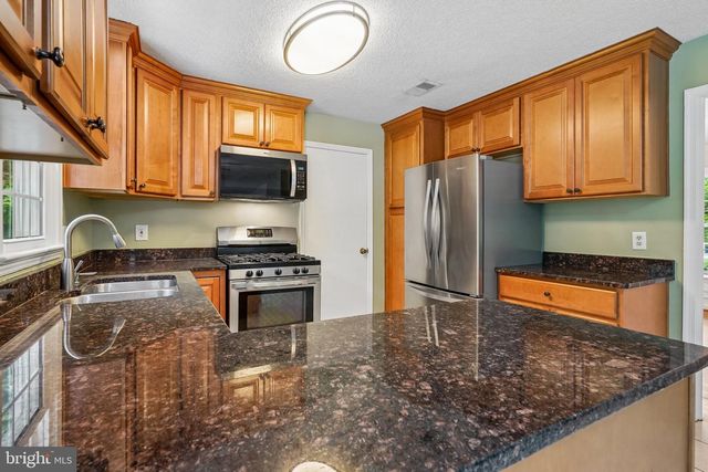 9612 WHITECEDAR CT, Vienna, VA 22181
