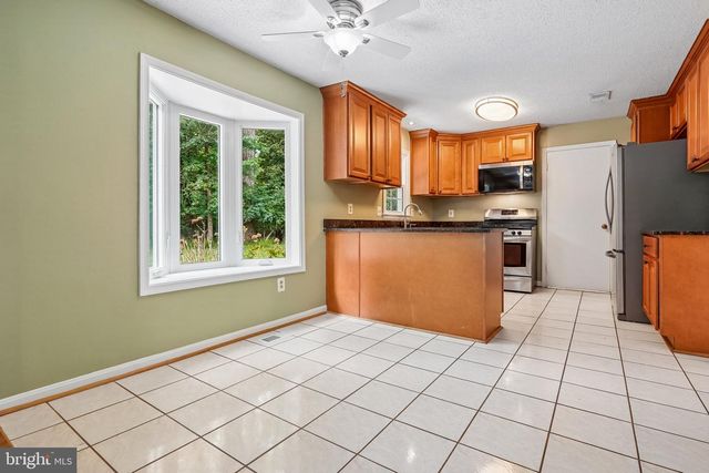 9612 WHITECEDAR CT, Vienna, VA 22181