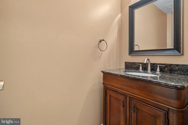 9612 WHITECEDAR CT, Vienna, VA 22181
