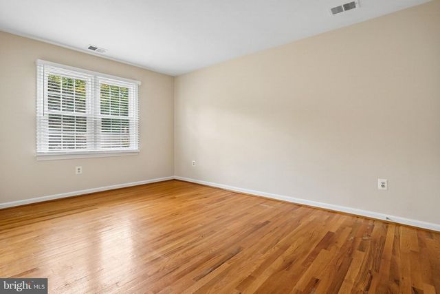 9612 WHITECEDAR CT, Vienna, VA 22181