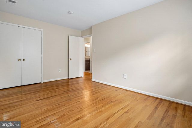 9612 WHITECEDAR CT, Vienna, VA 22181