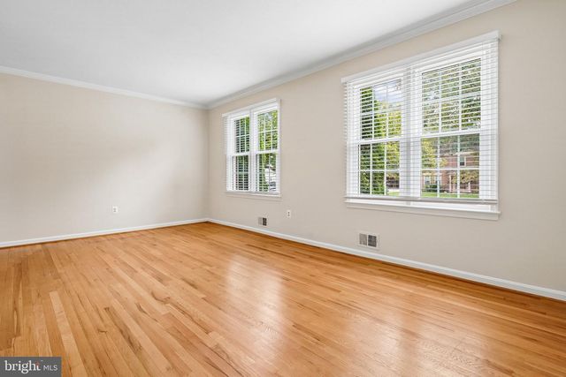 9612 WHITECEDAR CT, Vienna, VA 22181