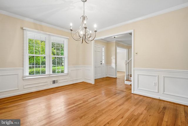 9612 WHITECEDAR CT, Vienna, VA 22181