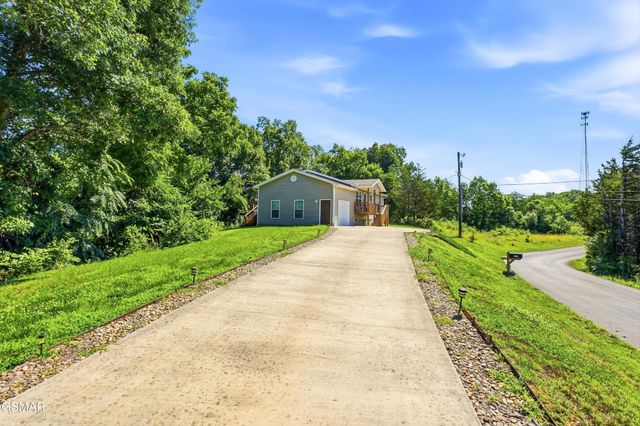 1044 Lake Smoky Road, Sevierville, TN 37876