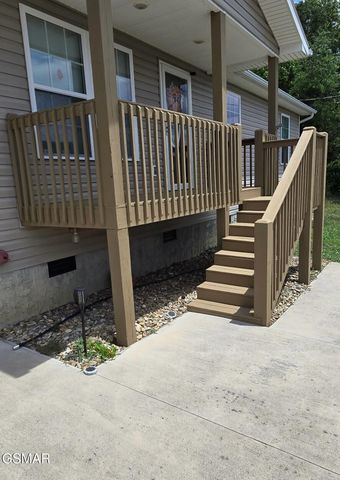 1044 Lake Smoky Road, Sevierville, TN 37876