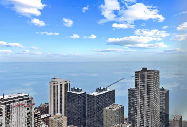 180 E Pearson Street 3702, Chicago, IL 60611