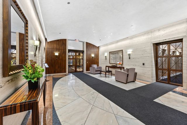 180 E Pearson Street 3702, Chicago, IL 60611