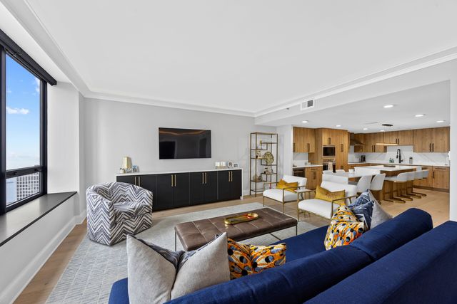 180 E Pearson Street 3702, Chicago, IL 60611