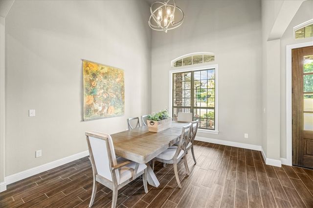 1300 Birkshire Court, Cave Springs, AR 72718