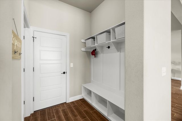 1300 Birkshire Court, Cave Springs, AR 72718