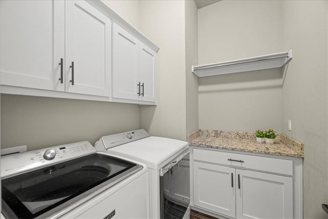 1300 Birkshire Court, Cave Springs, AR 72718