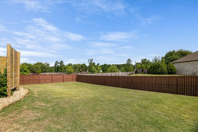 1300 Birkshire Court, Cave Springs, AR 72718