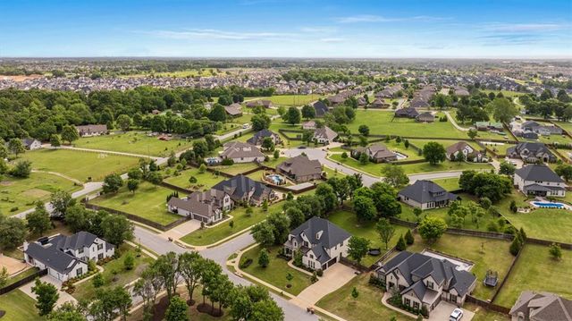 1300 Birkshire Court, Cave Springs, AR 72718