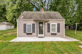 19114 Toepfer Drive, Eastpointe, MI 48021