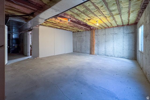 1952 E MEADOW DOWNS WAY, Cottonwood Heights, UT 84121