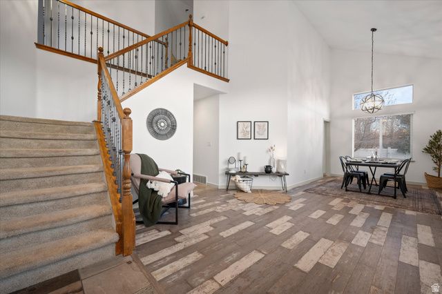 1952 E MEADOW DOWNS WAY, Cottonwood Heights, UT 84121