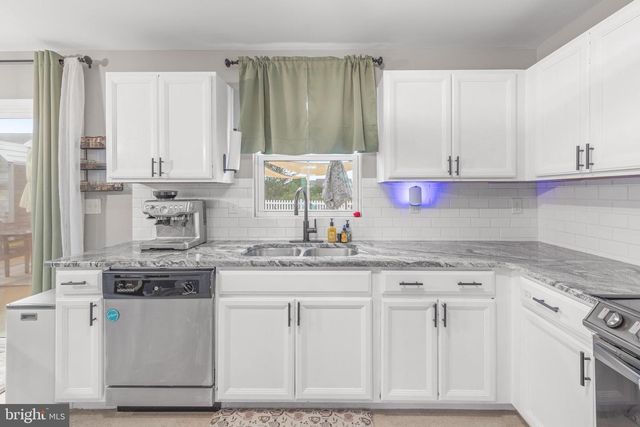 36442 CARRIAGE WALK LN, Delmar, DE 19940