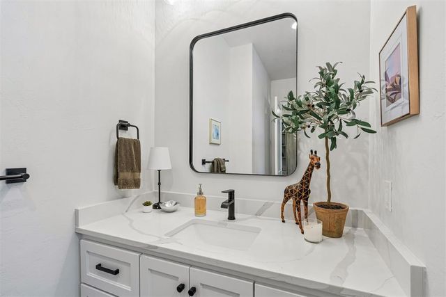 2101 Wiregrass Drive, Edmond, OK 73025