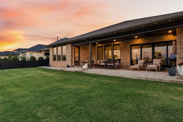 2101 Wiregrass Drive, Edmond, OK 73025