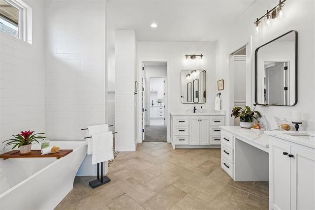 2101 Wiregrass Drive, Edmond, OK 73025