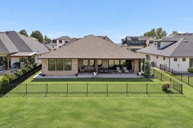 2101 Wiregrass Drive, Edmond, OK 73025