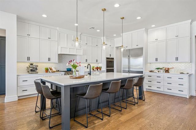 2101 Wiregrass Drive, Edmond, OK 73025