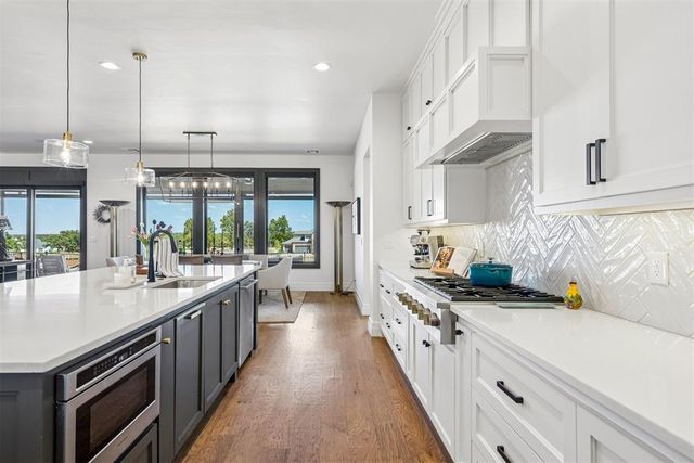 2101 Wiregrass Drive, Edmond, OK 73025