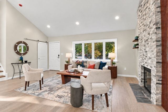 34 Morningside Lane, Lincoln, MA 01773
