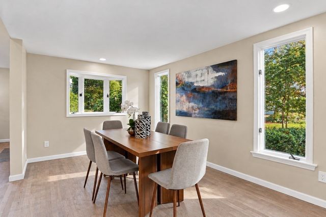 34 Morningside Lane, Lincoln, MA 01773