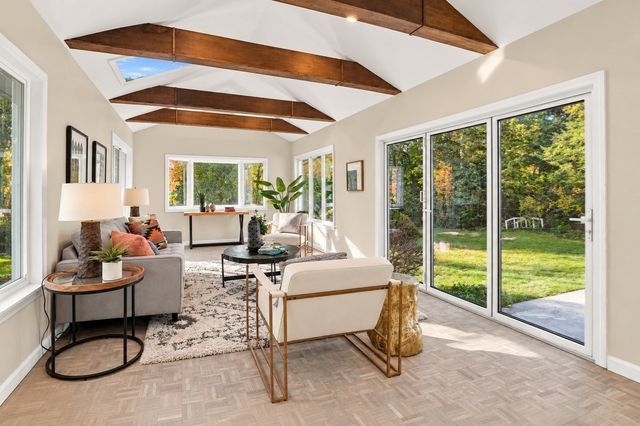 34 Morningside Lane, Lincoln, MA 01773