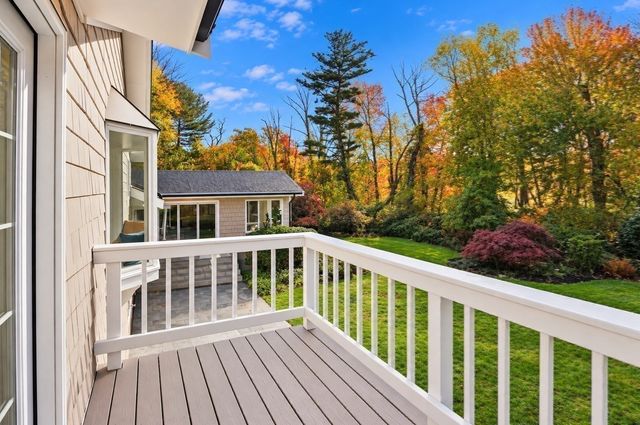 34 Morningside Lane, Lincoln, MA 01773
