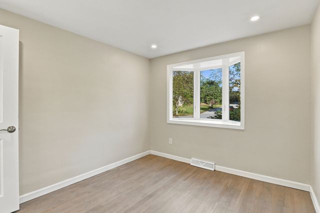 34 Morningside Lane, Lincoln, MA 01773