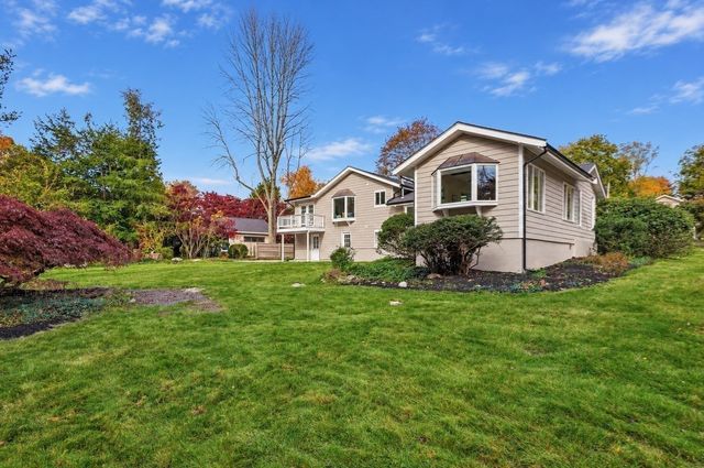 34 Morningside Lane, Lincoln, MA 01773